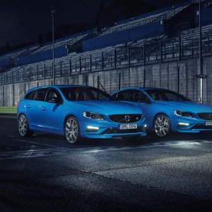 2017-volvo-s60-polestar_100596651_h.jpg