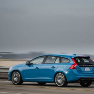 2017-Volvo-V60-Polestar-109.jpg