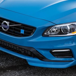 2017-Volvo-V60-Polestar-116.jpg